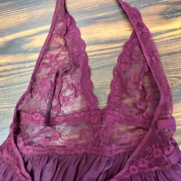 Victoria’s Secret Lace Halter Style Pleated Babydoll Lingerie Size L - Picture 3 of 11